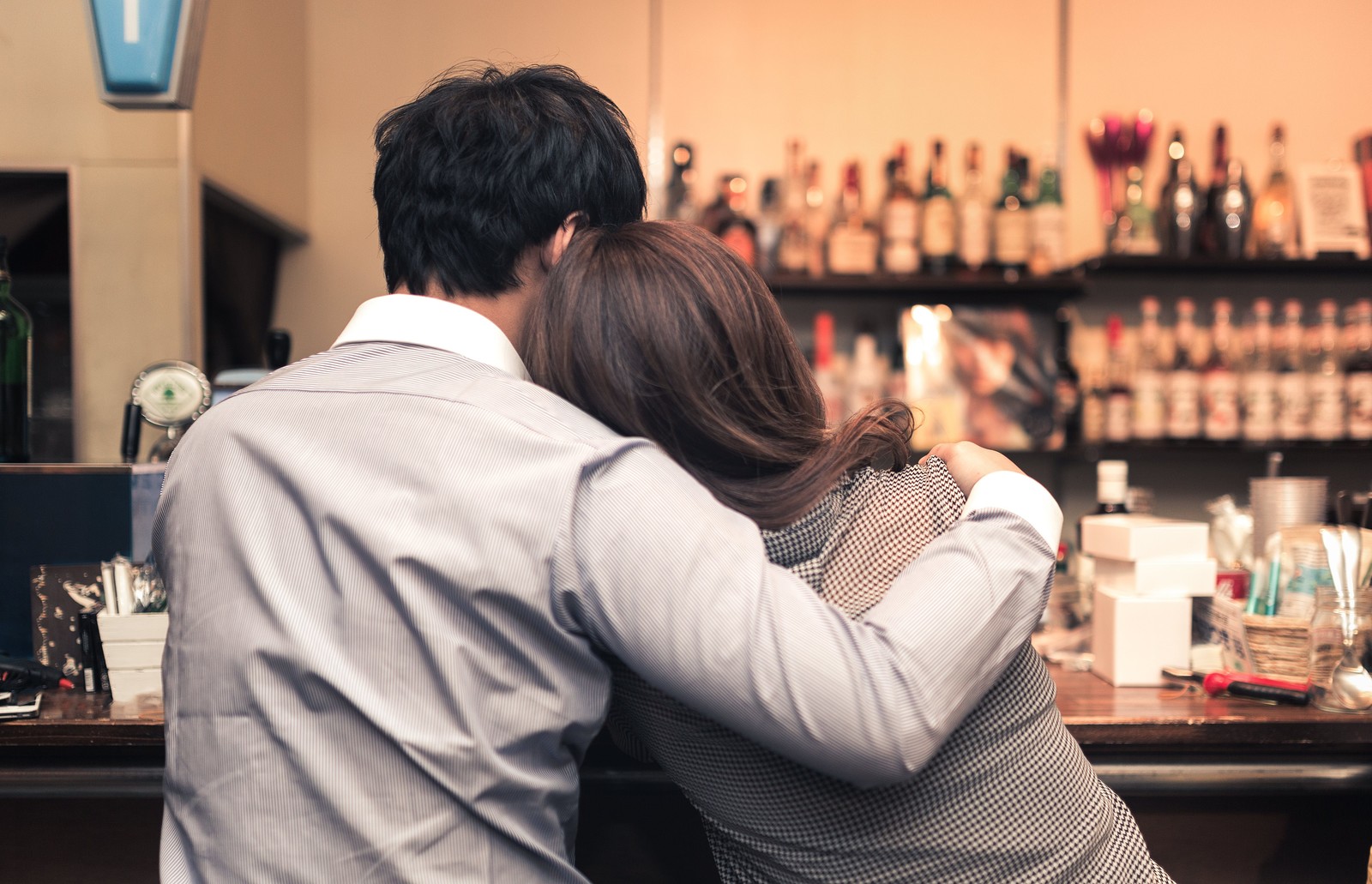 諦められない不倫愛。続けて平気？　あの人の気持ちと離婚意志を知りたい…