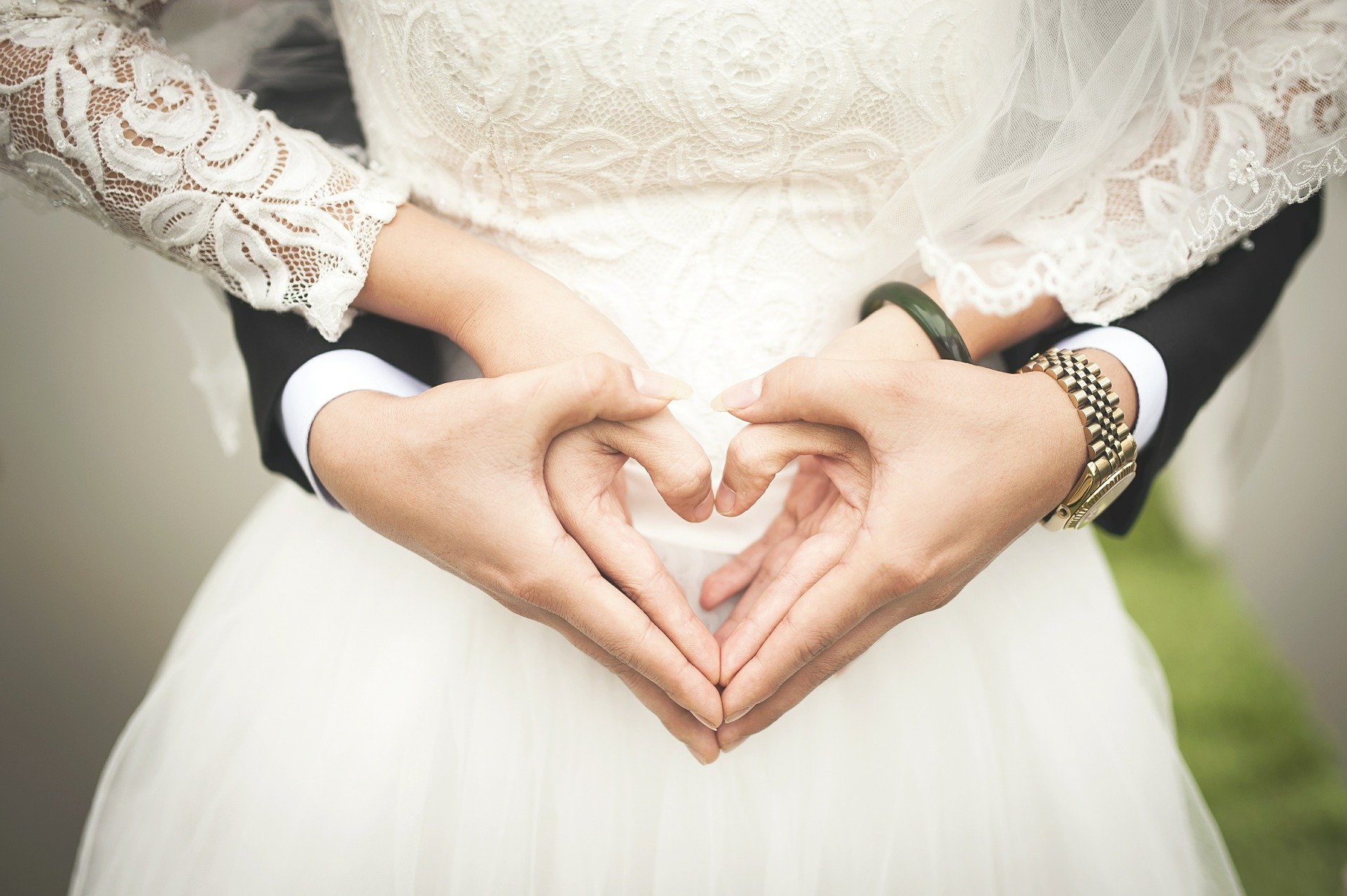 水晶玉子の婚期占い｜あなたの結婚相手＆出会いと入籍時期