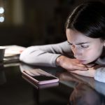 恋愛占い|返信遅くなった彼…私の他に連絡取る異性はいる?