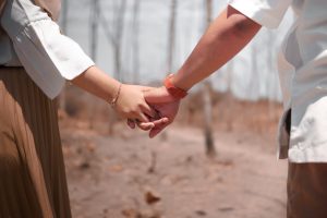 運命の人占い｜【顔も名前も霊視で特定】今あなたを好きな異性⇒意外な●●さん