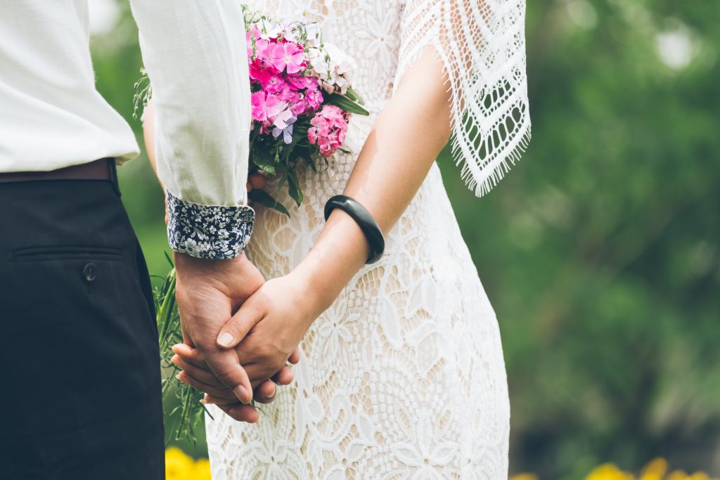 ◆真木あかりの結婚占い◆あなたが結婚する相手⇒【XXさん(XX歳)】