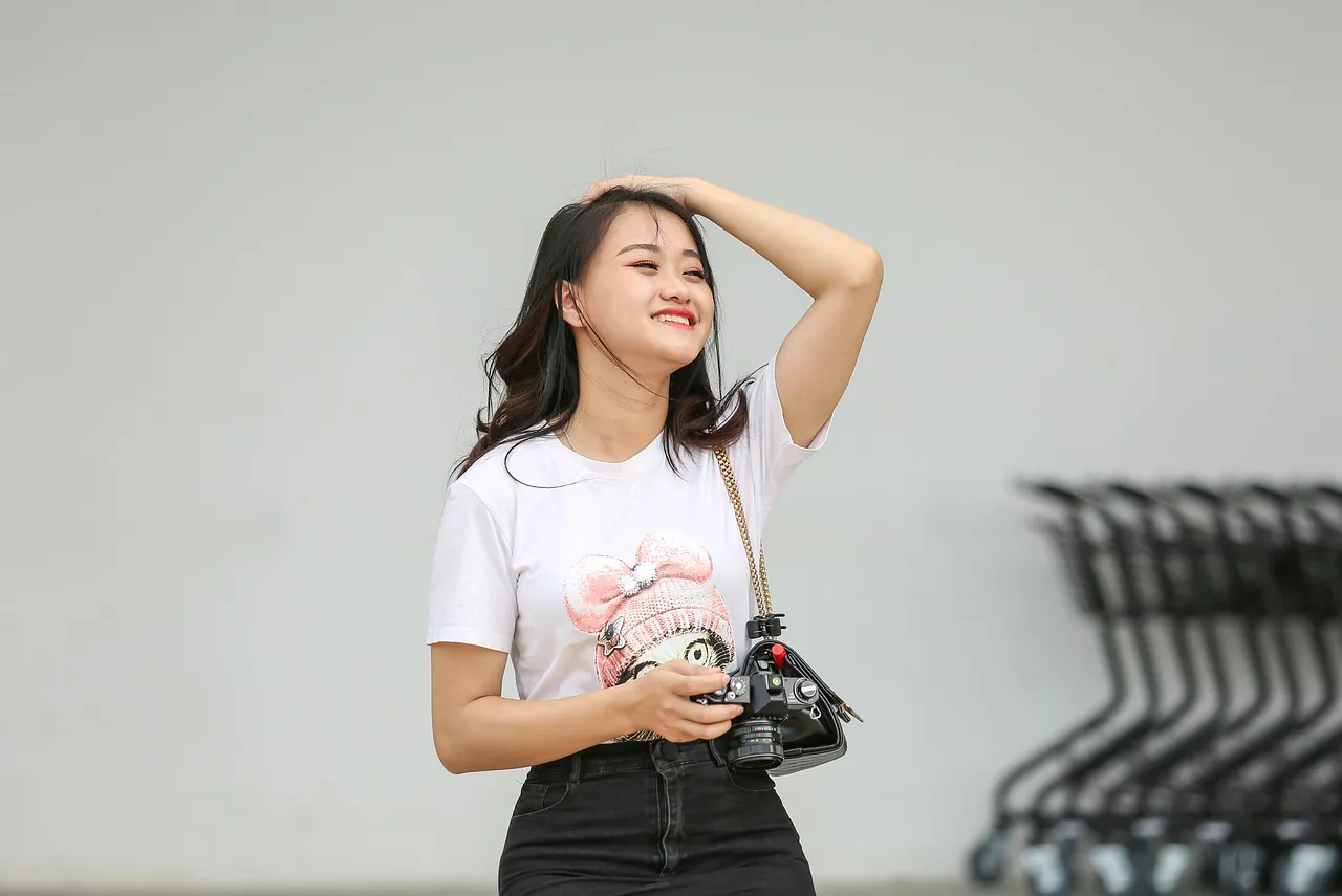 【あなたの周りにいない?】「なぜかモテる」女性の共通点