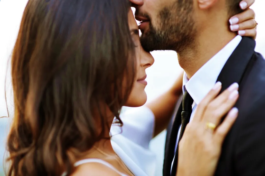 既婚者を好きになっちゃった…不倫を成功させる女性の特徴とコツ
