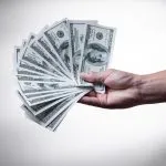 【心理テスト】10万円の使い方でわかる!あなたのモテ要素診断