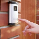 【心理テスト】一番はじめに訪問してきたのは誰?答えでわかるあなたが「新生活で手に入れたい生活」