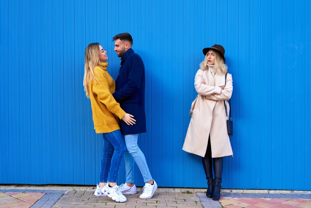 《恋占い》｜知る覚悟はありますか？【今、あの人が好意を寄せている異性】