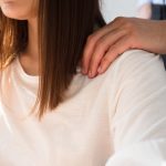見た目だけじゃない!男性が「不倫相手」に選びがちな女性の共通点