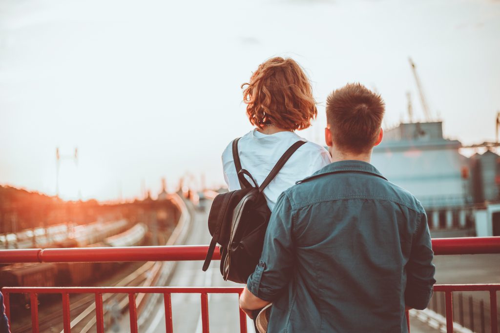 恋愛占い｜『好きだけど…苦しい』恋の見極め時・あの人の本音