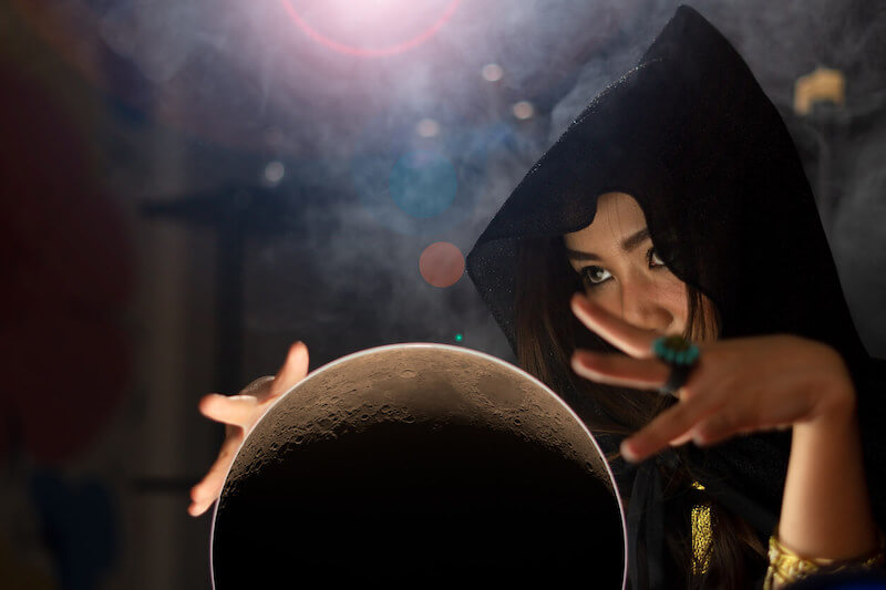 当たる電話占いランキング:自分に合った占い師