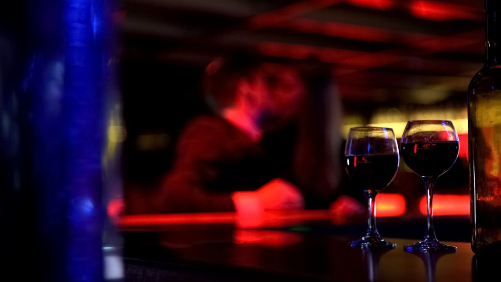 W不倫占い｜選ぶべきは…『家庭』か『あの人』か？2人を繋ぐ宿縁