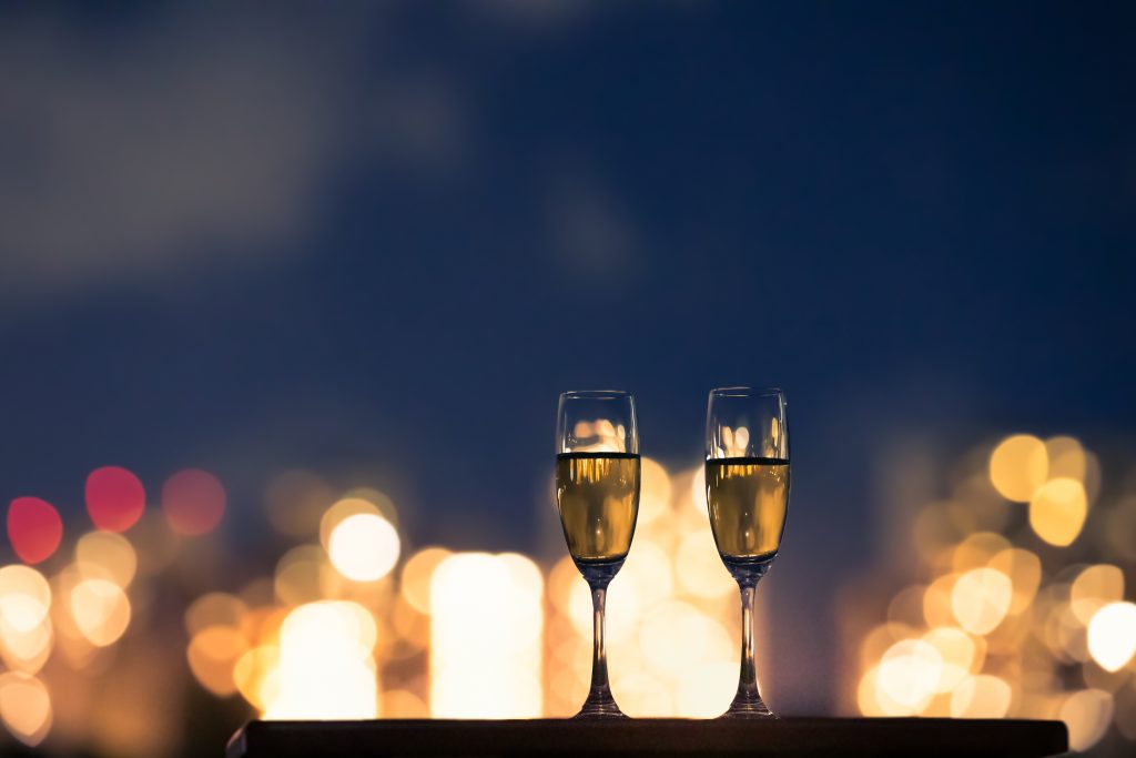 恋愛占い｜『もうここまで？』距離縮まらない彼の本音＆関係変化