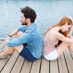 「不倫を終わらせたい」と考える男性が取りがちな行動パターンって?