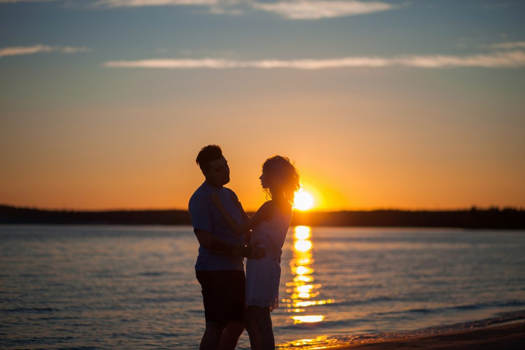 恋愛占い｜『彼の想いに気付いて』あなたへの感情＆願望＆恋結論