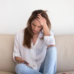 「不倫相手から連絡が途絶えた時」に考えられること＆対処法