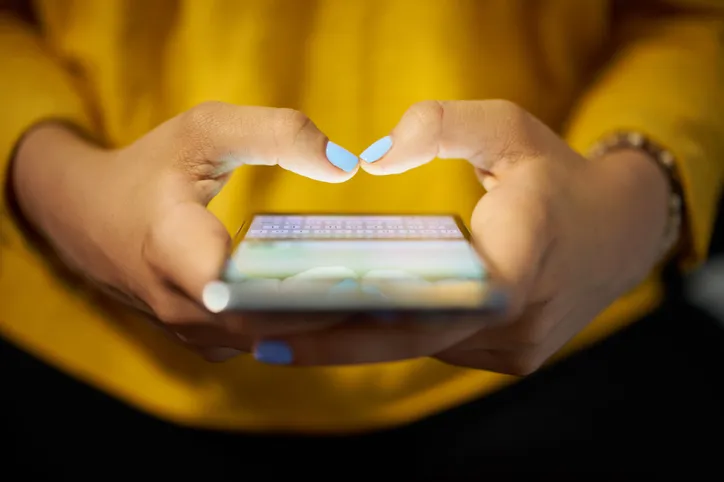 種類別！「SNS」からパートナーの浮気を見破る方法って？