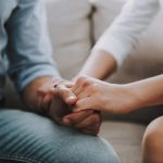 恋愛占い|「脈は確かに感じる」でも動かないあの人◆進展の障害