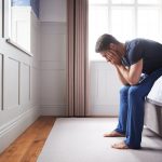 「今ちょっとしんどいんだよね…」弱音を吐いてくる男性心理4選