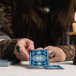 タロット占い｜あなたがあの人の想いに気付けない理由は？