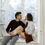 恋愛占い｜足踏み状態の２人…待つのは交際？失恋？あの人の願望・恋の結末