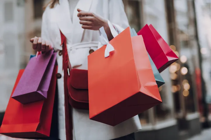 お買いものが楽しくなる「ショッパー」とは? 役割と活用法を紹介