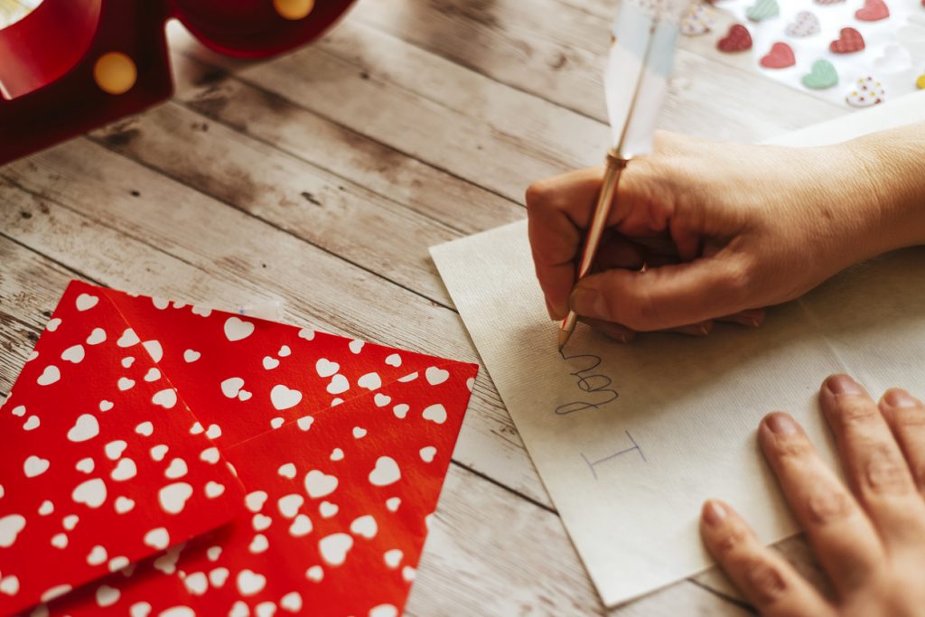 村野弘味の恋愛占い｜好きだけど…（告白する勇気が出ない）