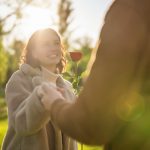 恋愛占い｜あの人は私の想いに気づいてる？進展ある？今あなたにできること