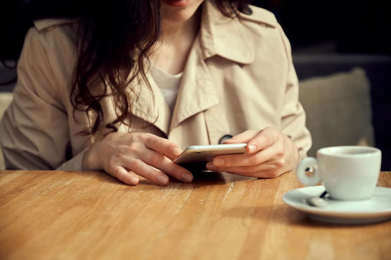 ホロスコープ占い|まさか『好き』ってバレてる?曖昧態度なあの人