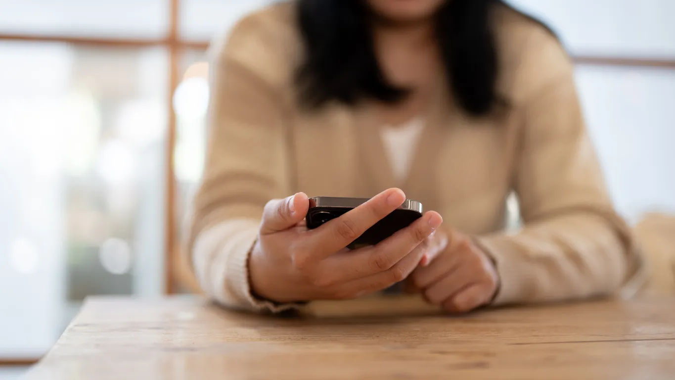 恋愛占い｜あの人のスマホと秘密◆格付・着信履歴・異性縁