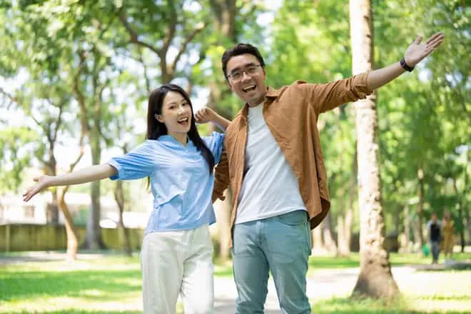 今2人の関係は【両想い？/片想い？】あの人との恋現状占