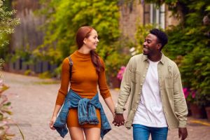 「あの人と私…今イイ感じ？粘れば恋進展する？」