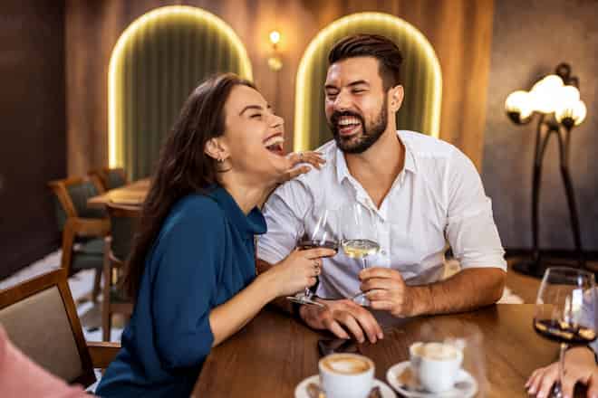 あの人、実はあなたと○○したいんです。付き合うor現状維持？