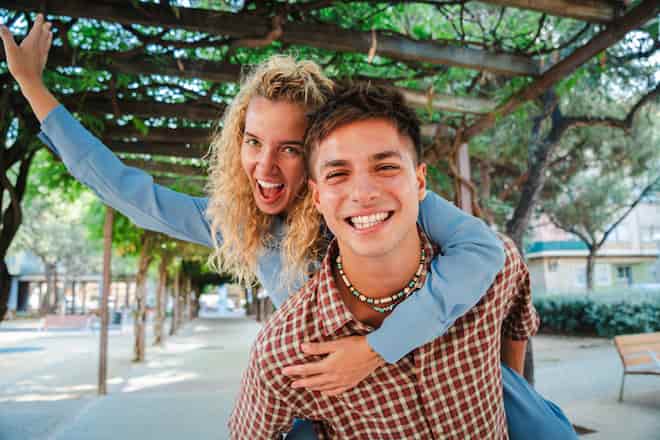 YES/NOで明快回答「あの人との交際可否◆即診断」本音