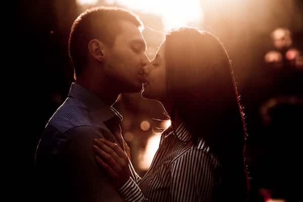 恋心全解明≪今、あの人が恋焦がれる相手≫2人の脈