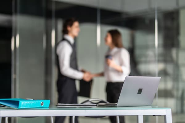 上司/先輩【職場のあの人⇒恋人へ発展は可能？】恋愛対象