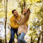 思わせぶりな態度「これって脈アリ？」あの人の本心全解明