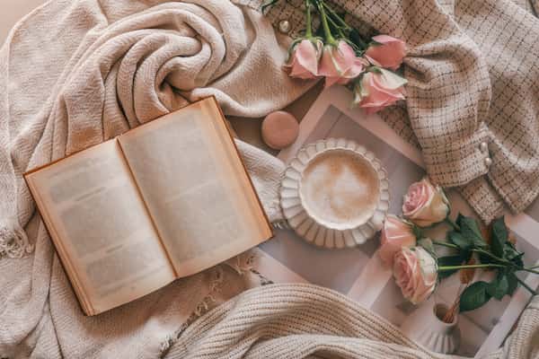 思わせぶりな態度「これって脈アリ？」あの人の本心全解明