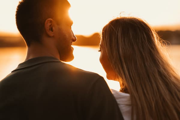 恋未来ズバッと占断◆2人は【付き合える⇔ずっとこのまま】