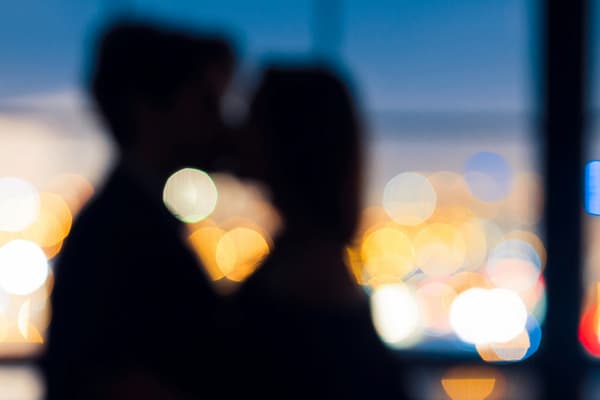 弾まない会話=脈ナシサイン?【あの人の胸中暴く恋鑑定】恋本音